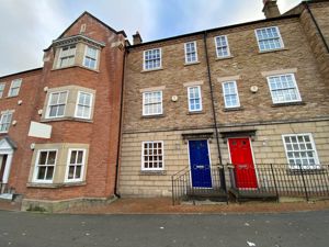 Frontage- click for photo gallery